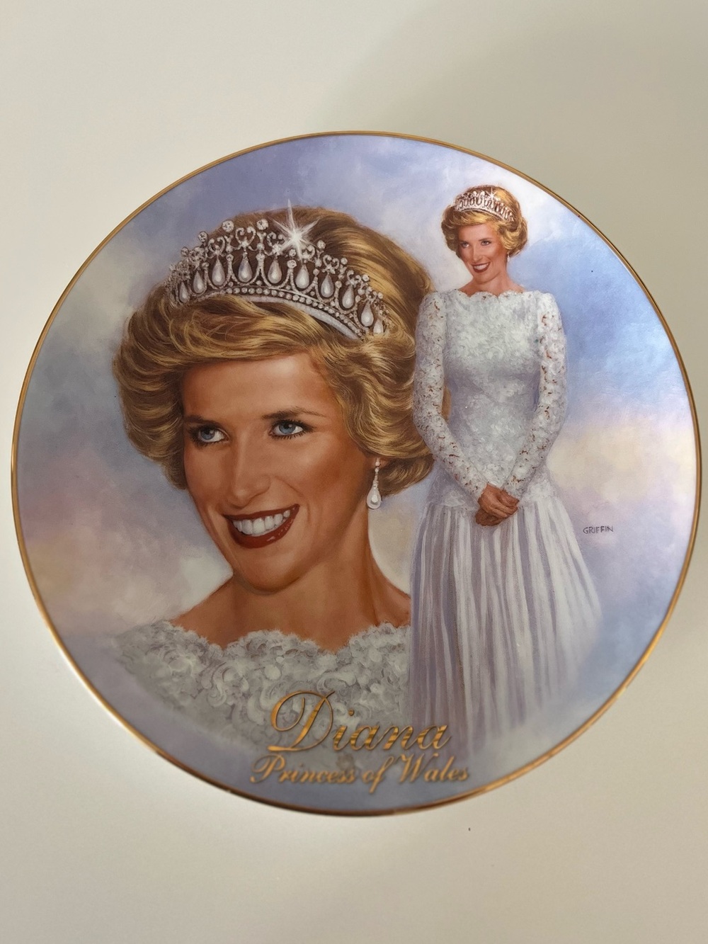The Bradford Exchange Diana Princess of Wales Collector Plate in White and Gold